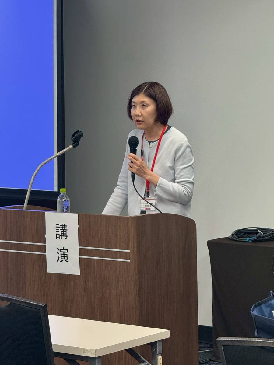 JPS_PR's tweet photo. 【日本精神分析協会 第44回 学術大会】
2026年6月14日（日）9:00-10:25
講演と討論①

池田暁史 会員の講演「回帰する亡霊 −外傷、乖離、およびエディプスコンプレックス−」の様子です。
司会：加茂聡子 会員
討論：岡村斉恵 会員

中堅の会員による活発なセッションとなりました。

#精神分析 https://t.co/hZOKnJpBdo