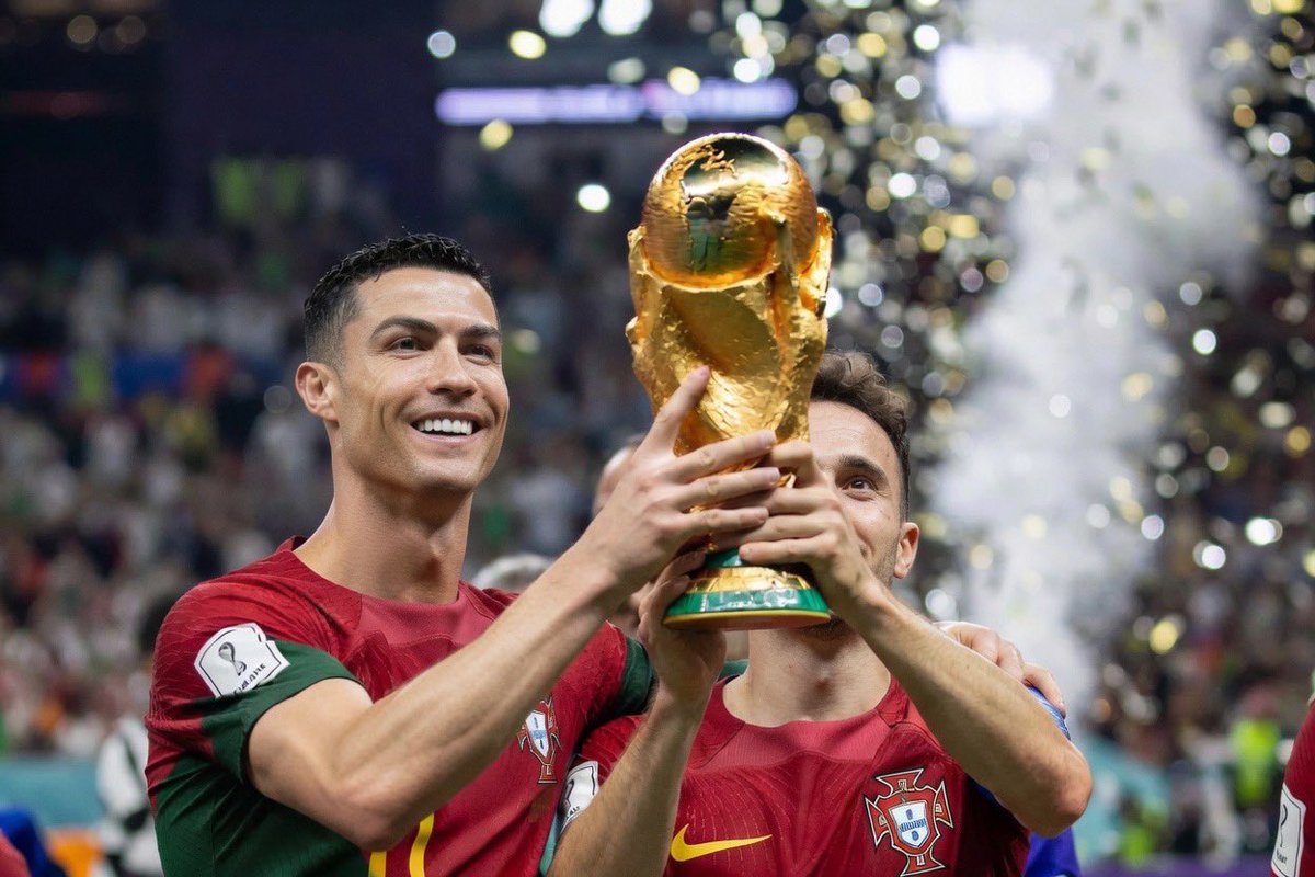 Highbee_16's tweet photo. @MGBX_Global I am backing Portugal to win cause this is Ronaldo’s last chance to win the World Cup 
For the sake of Ronaldo I pray Portugal wins 

Portugal 🇵🇹 2:1 Spain 🇪🇸 
UID 1027073 https://t.co/kN2M2KspgH