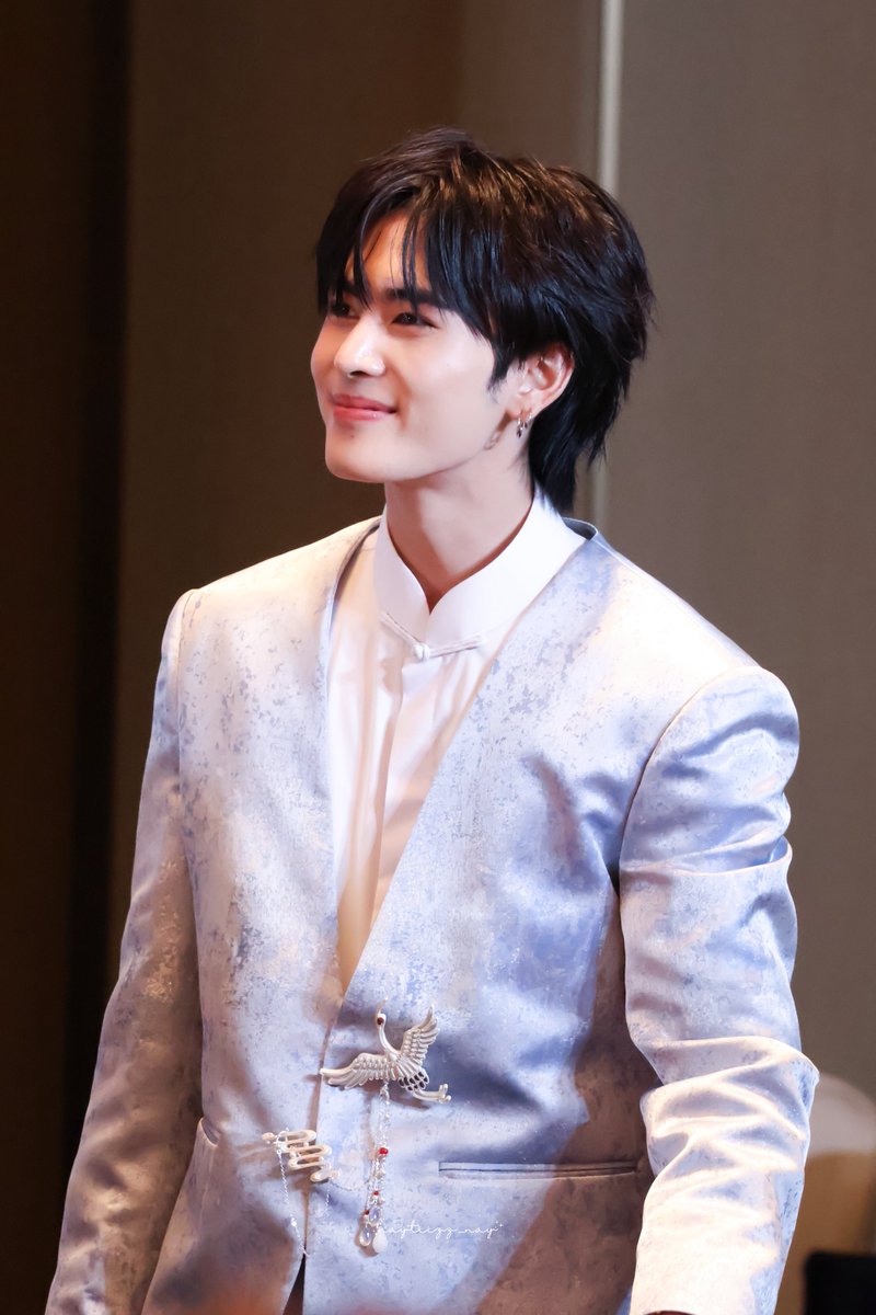 naytiizz's tweet photo. เอามาว่างคู่กัน ป้าว่าก็เหมือนงานนั่นอยู่นะ 🤭🤭

PERTH HEATER HEART
SANTA HEATBEAT FIZZY

#PerthFanSigninChina
#PerthTanapon #KDPPE 
#SantaFanSigninChina
#Santapp https://t.co/fOTocJXVGx