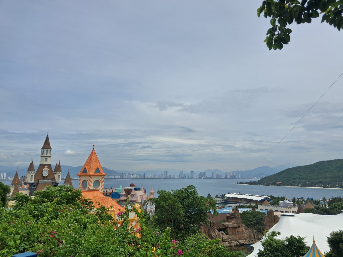 onlystrongmoves's tweet photo. My sister recently invited me on a trip to Khanh hoa, Nha trang https://t.co/sNa4JhPY2y