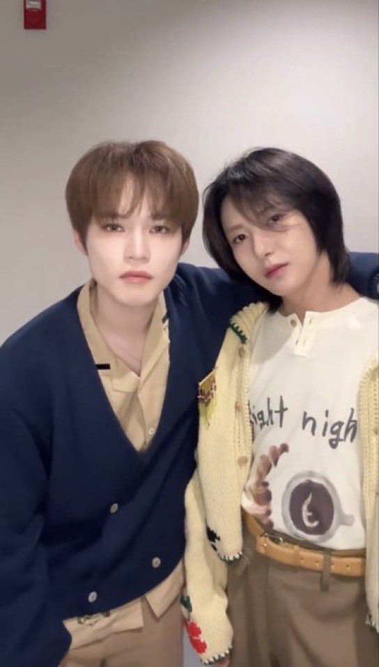 captainhuang_'s tweet photo. 🐬🦊 : jangan belani belani ya lawan kita 😠 https://t.co/SrhOdoW4BP