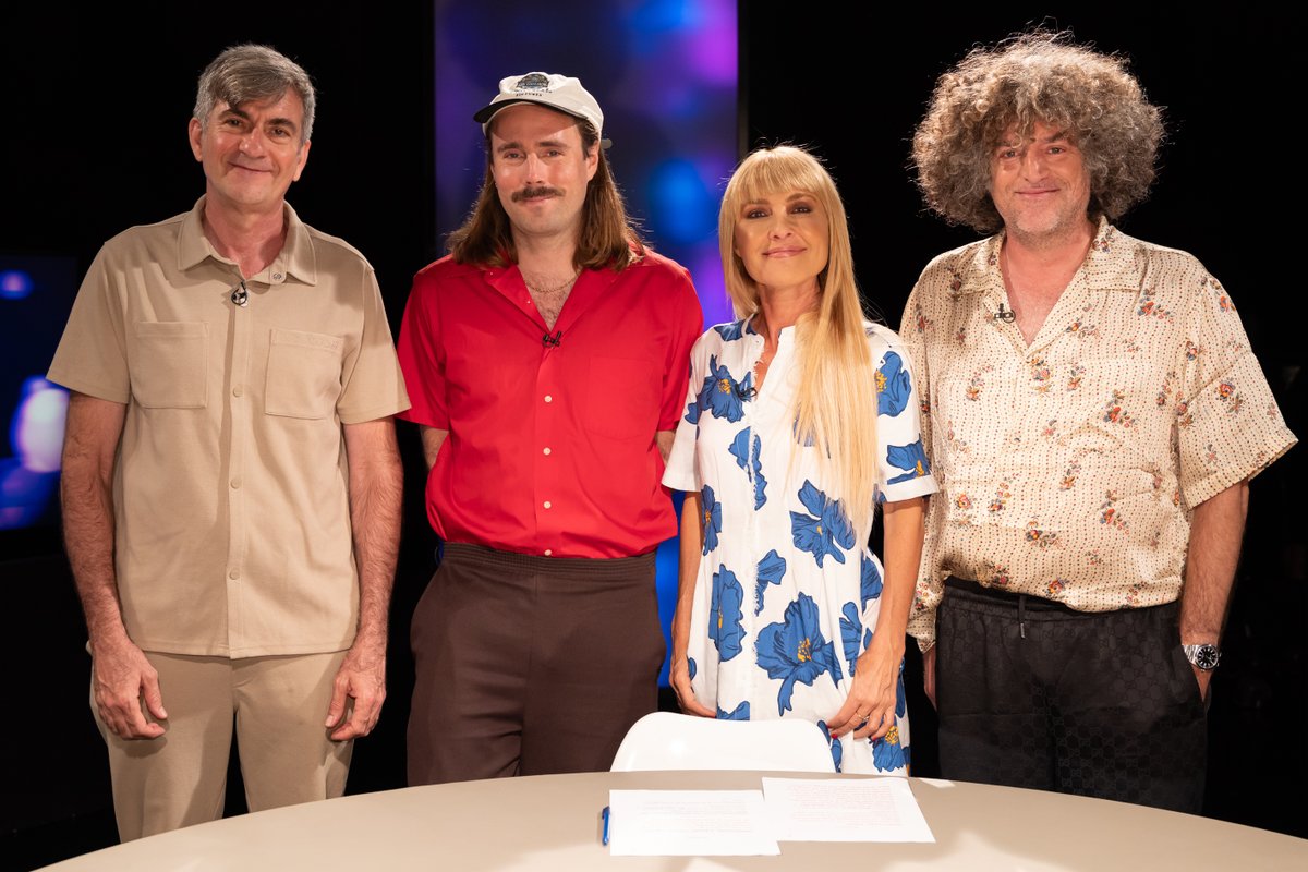 RTVE_Com's tweet photo. 🎞️ @Version_TVE - con @cayetanagc - emite los cortos premiados del XXIII Concurso de Cortometrajes Versión española / SGAE.

🎞️Martes 7 de julio, a las 22:20h en @la2_tve y @rtveplay. 

https://t.co/PV5kqVDanC https://t.co/M0Je49g0zX