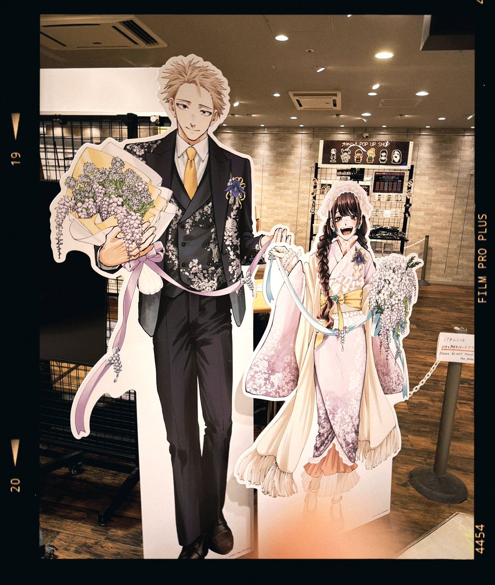nakayamayo_shi's tweet photo. 「＃薫る花は凛と咲く」POP UP SHOP
に行ってきました

ふふふ…何を入れようかな https://t.co/6iwttv4tOo