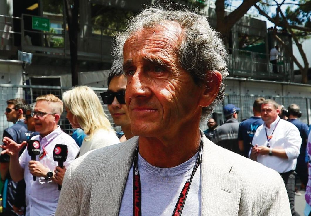 CerfiaFR's tweet photo. 🚨🇫🇷🇨🇭⚖️ FLASH | Cinq personnes ont été mises en examen après le VIOLENT CAMBRIOLAGE du domicile d'Alain Prost en Suisse.

Trois majeurs (21 à 22 ans) et deux mineurs (16 et 17 ans), ont été interpellés dans le Val-d'Oise. Le 19 mai dernier, le quadruple champion du monde de F1, âgé de 71 ans, avait été légèrement blessé lors de l'attaque de sa maison à Nyon. 

Les malfaiteurs avaient dérobé le contenu de son coffre-fort, dont plusieurs montres de luxe, avant de prendre la fuite vers la France. (AFP)