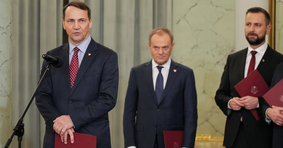 zmok_pl's tweet photo. Pusty skarbiec, puste arsenały.
Ale za to ukraińskie długi do spłacenia. https://t.co/gihpWsvKQO