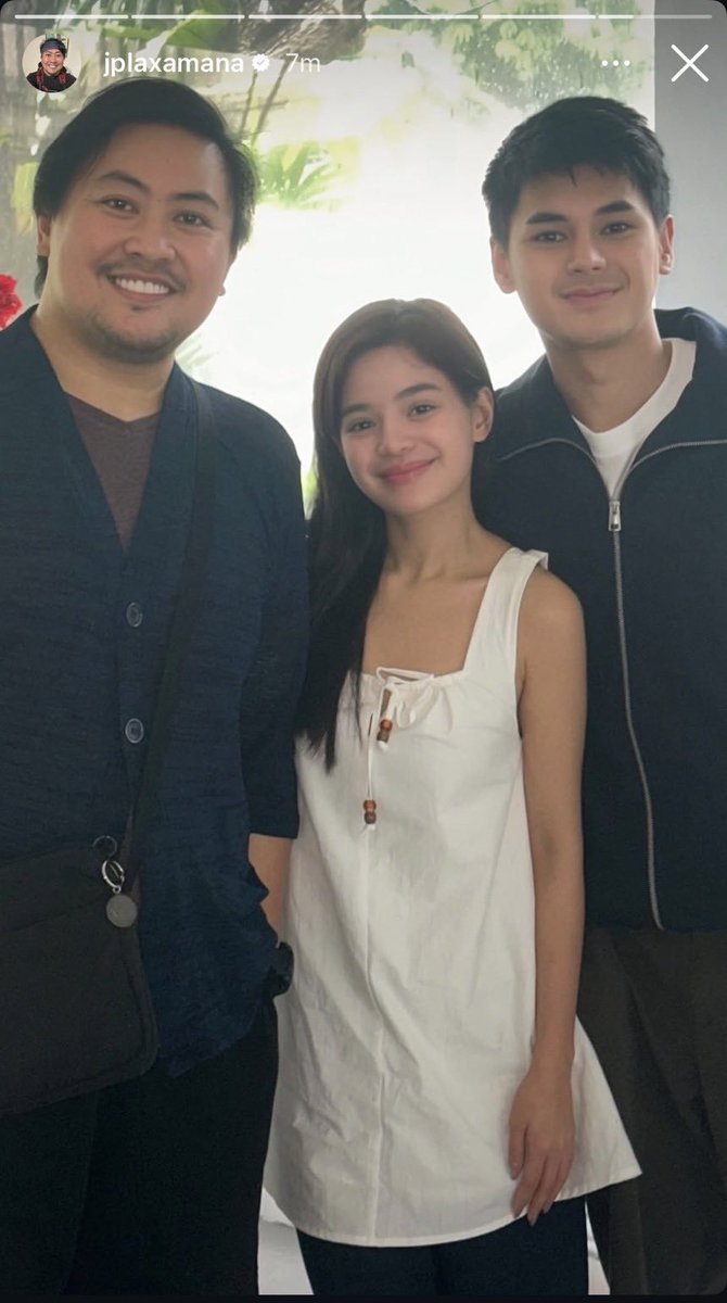DUSTBIANEWS's tweet photo. Direk John Paul Laxama with DustBia 💛 https://t.co/WFbLMqzlp9