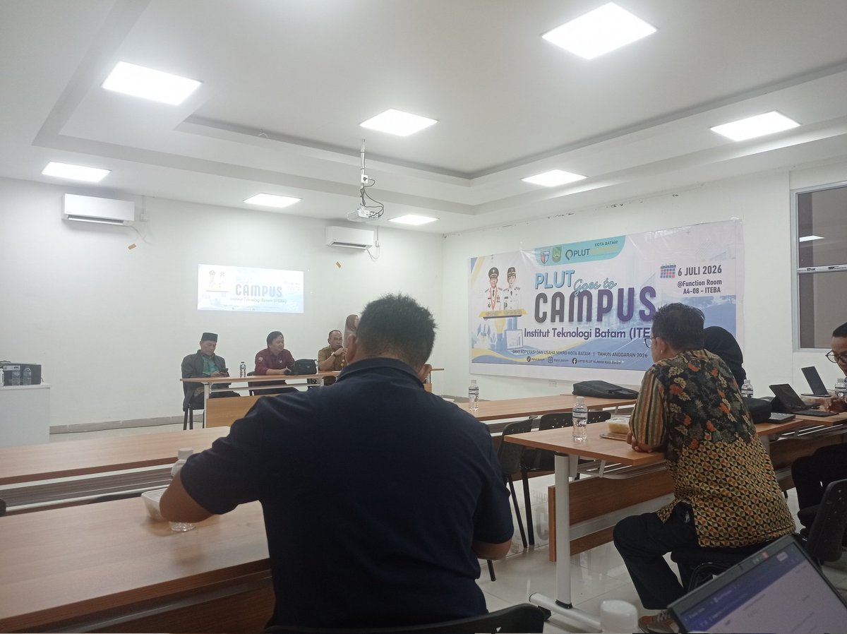 Iskandare_fr's tweet photo. Daftar matematika iteba gratis uang kuliah 4 tahun terbatas ,quota cuma 4 orang, buruan sebelum habis https://t.co/kHihMxLuyY