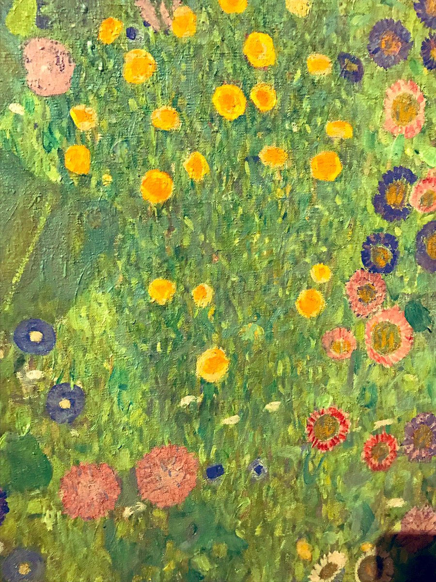 AlessandroForn6's tweet photo. Gustav #KLIMT, "FARM GARDEN WITH SUNFLOWERS" 1912 #art #artist #wien #iloveart #painting #secession #garden #artlovers https://t.co/1RjSEgStsv