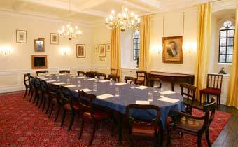 SvfSwift's tweet photo. 📢 Calling all EAs, event planners, marketing managers and personal assistants 📷Do you have a last minute meeting request and need to find a venue? We have you covered with worldwide destinations. Contact us for help and advice. #venuefind #venuefinding #trusted https://t.co/KhLg46ZrTi
