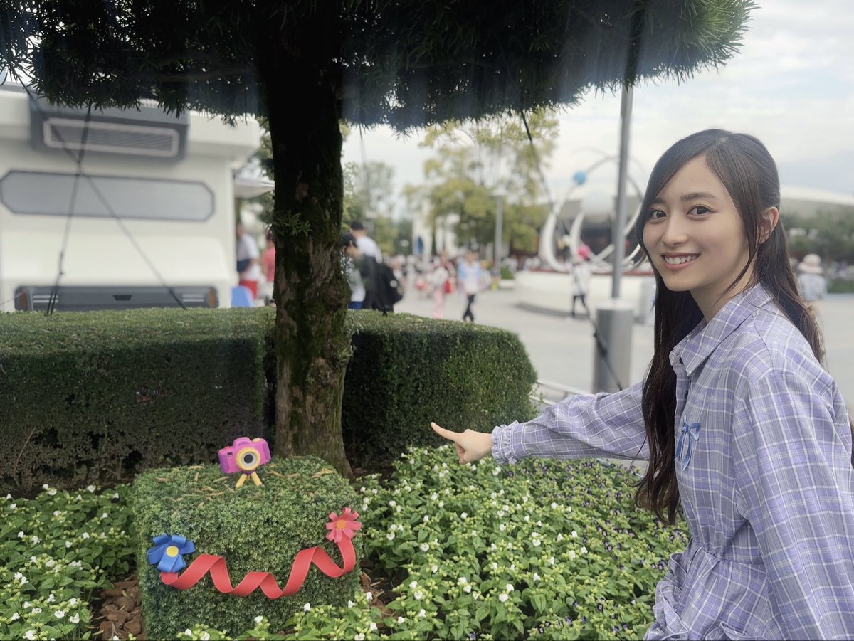 nogizaka46's tweet photo. #井上和 がスナッピーの日本版声優を務める『トイ・ストーリー５』、大ヒット上映中です🚀

皆様からの感想もお待ちしております☺️✨

先日、東京ディズニーランド®にいるスナッピーにも会ってきました📸

#トイストーリー５
#乃木坂46

https://t.co/2aIFlNtOrX https://t.co/EPhlOKlqau