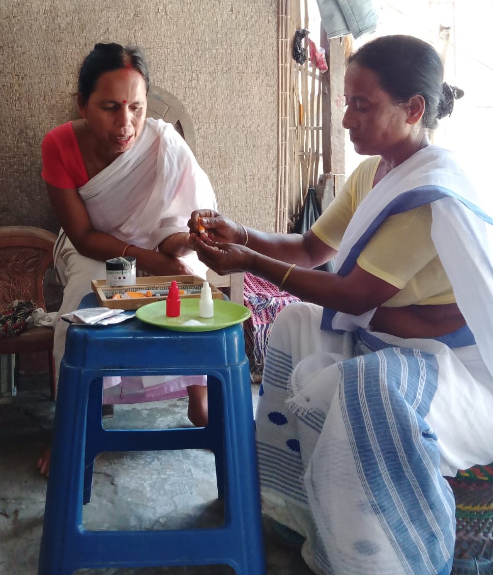NHM_Darrang's tweet photo. ASHAs of various BPHCs conducted house-to-house salt testing to monitor and ensure the consumption of adequately iodized salt under #NIDDCP.

@nhm_assam @DarrangDc @MoHFW_INDIA @TheAshokSinghal @CMOfficeAssam @JPNadda @niddcp22700 https://t.co/xBhYS7OaVd
