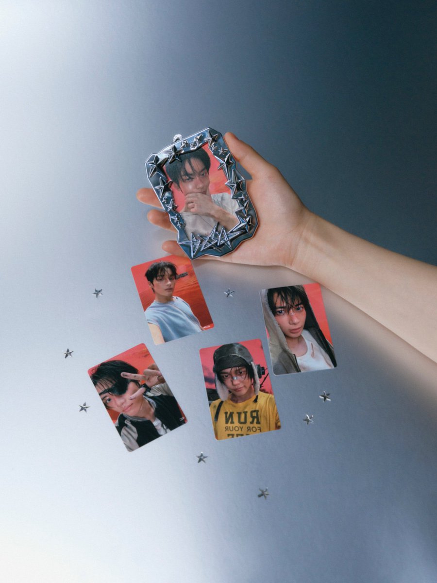 TubatuAlex's tweet photo. Anyone Inch?? 

wts lfb txt
TSC: TOGETHER PHOTOCARD HOLDER https://t.co/3WK4RKSMaV