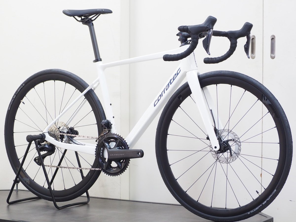 81496suita's tweet photo. ブログ公開！
https://t.co/uvAjrghdri
CORRATEC RT CARBONが今お得です！
ULTEGRA Di2仕様のカーボンバイクが税込￥299,000！
組みあがってきたので、実車画像を掲載しました！
是非チェックしてみてください！ https://t.co/rf3v3TKiiW