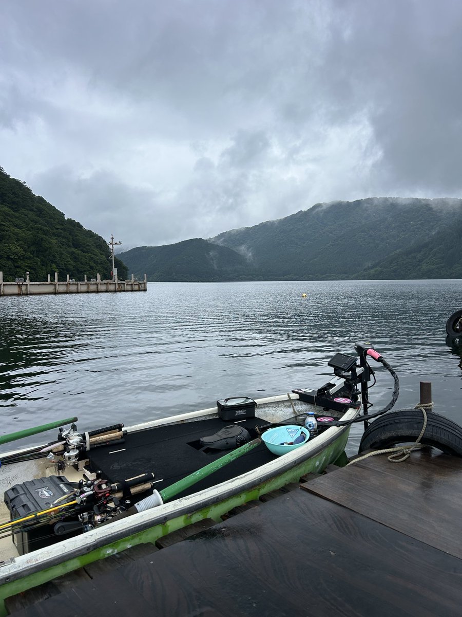RATTLIN_JETTER's tweet photo. H-1プラで芦ノ湖！放流君だけど昨日購入したヘドバン+ブーティシェイカー入魂🔥
さてさて本番どうしたもんか、、、、めちゃくちゃムズいぞ😱
#h1gpx 
#SSOB 
#ヘドバン 
#湖尻茶屋 https://t.co/Nr4fh709u7