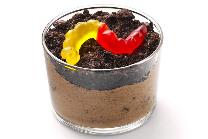 NostalgiaFolder's tweet photo. Being a kid and eating this (cup of dirt) https://t.co/irlLQjQ9ND
