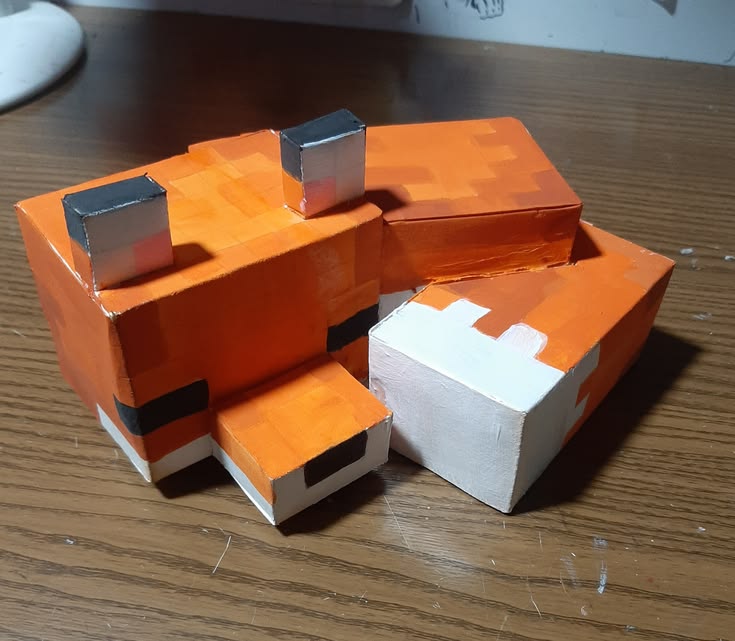 TheFoxLife's tweet photo. minecraft sleeping fox https://t.co/qcH3YFHzmC