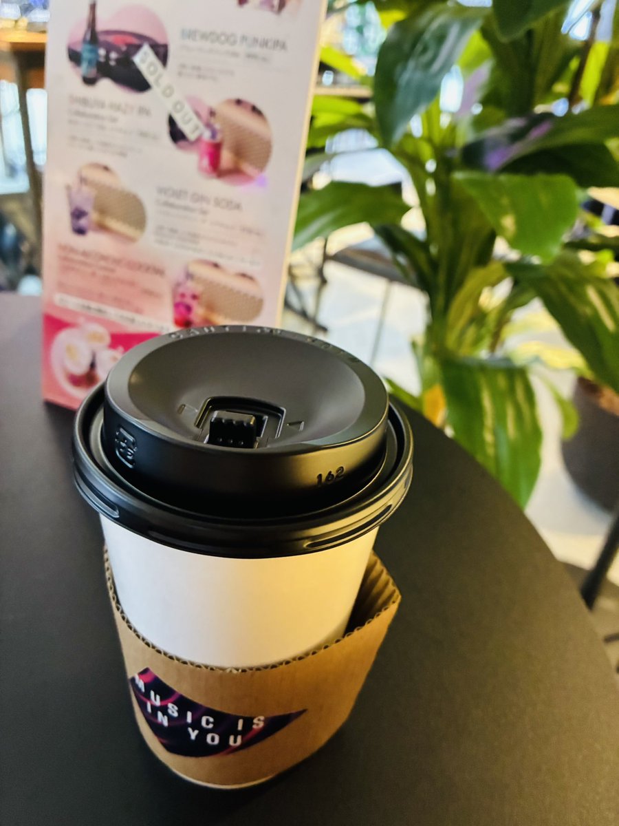 tasukudrum's tweet photo. 打ち合わせ☕️
お初の現場なので入念に打ち合わせした方が良いかと思って🤫
あと今日初めてYAMAHA EAD50を触らせてもらたったのだけど、中々の高性能機だった😳
欲しくなっちゃうじゃないか♠️❤️ https://t.co/ALvpbw0sk9