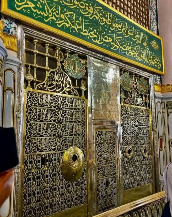 ubmeerat's tweet photo. Ya Allah kabarmu akan Sunnah Annabinka Muhammad ﷺ 🤲🤲 https://t.co/CTqEL1QTSD