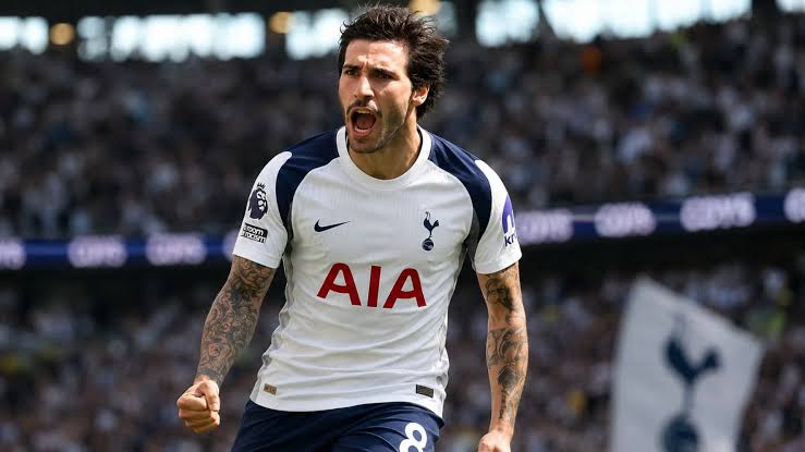 TottenhamTiers's tweet photo. 🗣️ Sandro Tonali: 

"I'm very happy to be here. When I arrived at the Club today, it felt fantastic. People said about there being four or five clubs - there was only one." 🩶 https://t.co/J8g8OX2A07