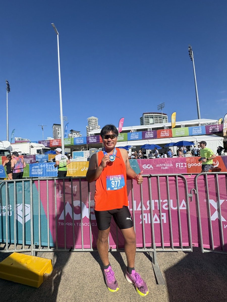satueisya_tj's tweet photo. Australia🇦🇺 Gold Coast Marathon
海外に行ったら、その地域の文化や食事を楽しみたい欲が強い為、今回はファンランとしてフルマラソンに参加！
とはいえハーフ以降めちゃくちゃキツかったので、自分の現状の実力を確認したと共に、秋冬シーズンに向けてもっと頑張らないといけないと思いました！ https://t.co/6HXuc5uH8M