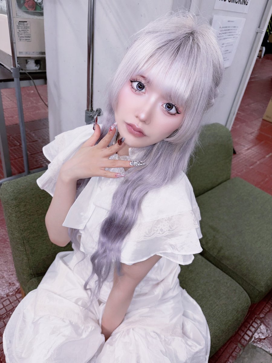 meriy_AZ's tweet photo. 真っ白 お姉さま ですわ 🫧 https://t.co/CSIknvXdF1