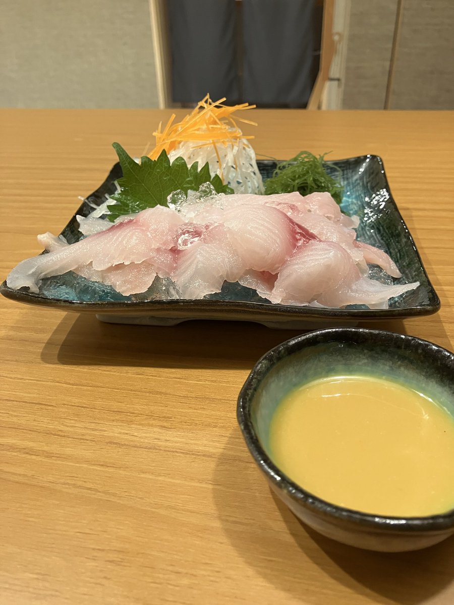 zrx_hir's tweet photo. 今日の晩御飯…♪♪♪

鰻重・うなきも・鯉の洗い

旨旨ー(^^)

#ウナギ
#鰻勝
#幸手市 https://t.co/FFCLhGtSfV