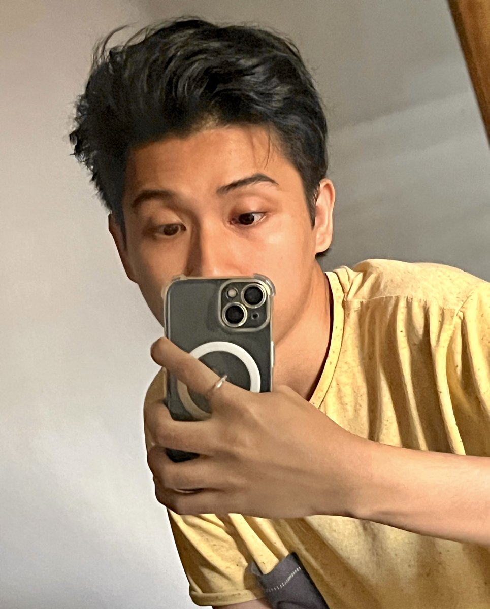 n4biruto_'s tweet photo. warm. 🧡

#TMSD #TreasureMakerSelcaDay #ASAH #TREASURE https://t.co/SrnaZa8cFV