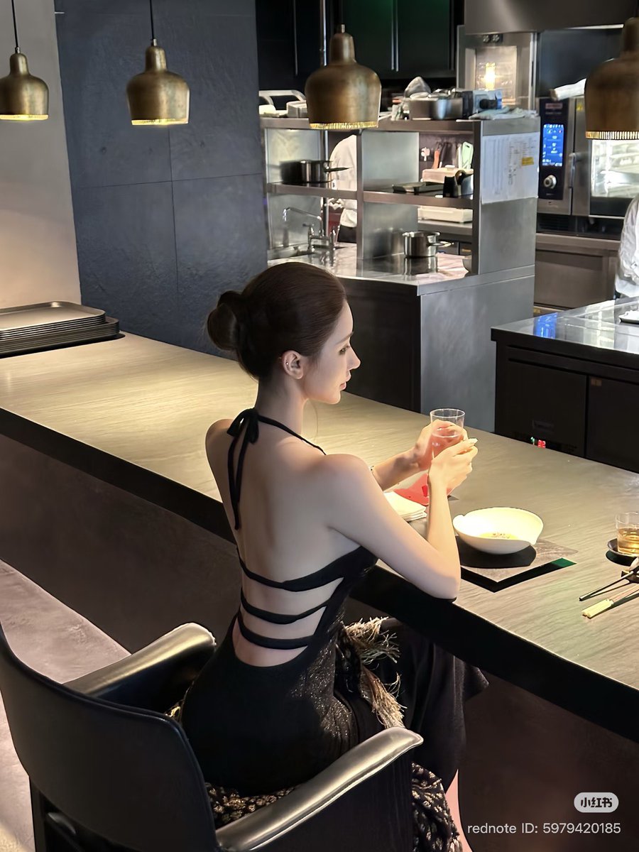 ___ribaby's tweet photo. この美しさを見たら食欲なくなった😂😂 https://t.co/bbV8KgUQAO