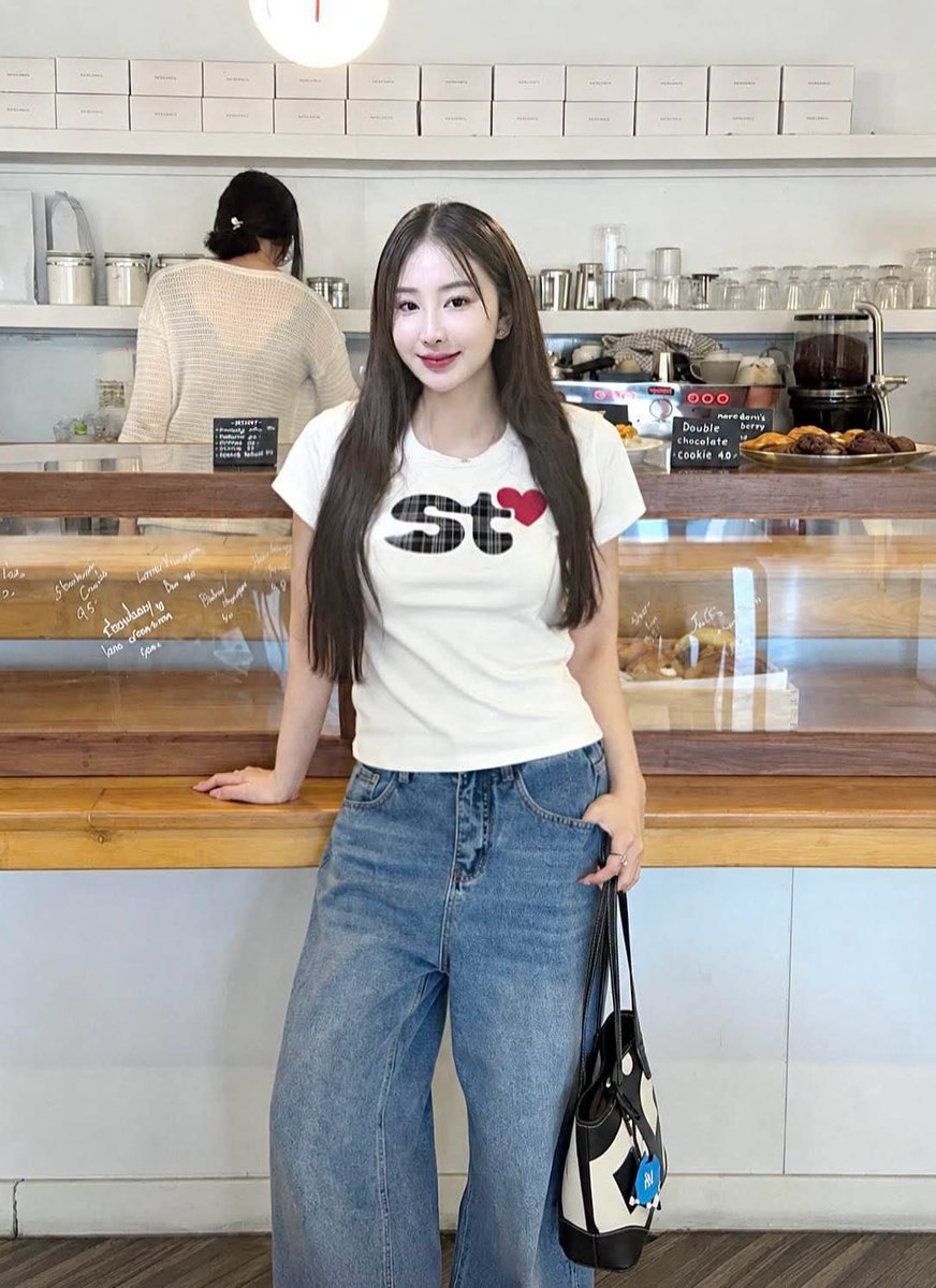 ParksDusti80833's tweet photo. ✏️🎀 ความสุข ไม่ต้องรอ วันหยุด แค่ทำวันนี้ให้เป็นวันที่ดีก็พอ♥️💞💕
ความสุขระหว่างทาง เพราะทุกวัน คือโอกาส เริ่มต้นใหม่🌹🥀🌺🌷🪷🌸🍒

line   oo5899

500/1☹️☹️🙁🫤😕😳😳

#รับงานบางบ่อ
รับงานบางบ่อ https://t.co/CWsuynqjj2