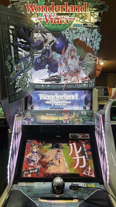 GC_Tecnopolis's tweet photo. 営業中の店長つぶやき：本日より県内下越某所、好評につき #クイズマジックアカデミーHG 増台しました。あと、#怒首領蜂 も稼働開始、#ワンダーランドウォーズ も１台ですがアップデート完了次第稼働開始します。 #QMA #WLW #ポピーとよさか（ばればれ^^;） https://t.co/o1pKeVNCSi