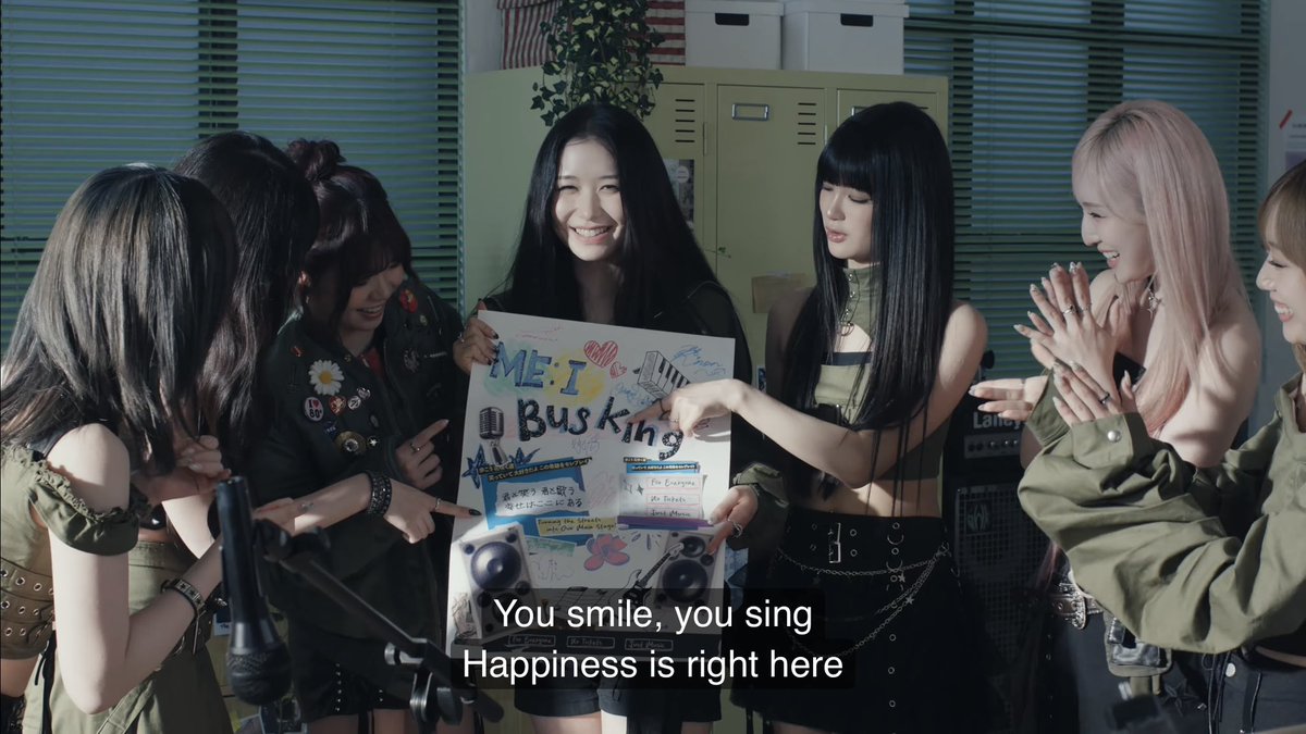clickmiraii's tweet photo. i love the mv for flower road 🥹 please stay happy forever girls https://t.co/zscghBiwOe