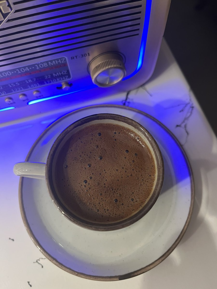 benneliff's tweet photo. Yaş aldıkça bünyeye yüklenen Türk kahvesi bağımlılığı ☕️ https://t.co/KFy145sNxL
