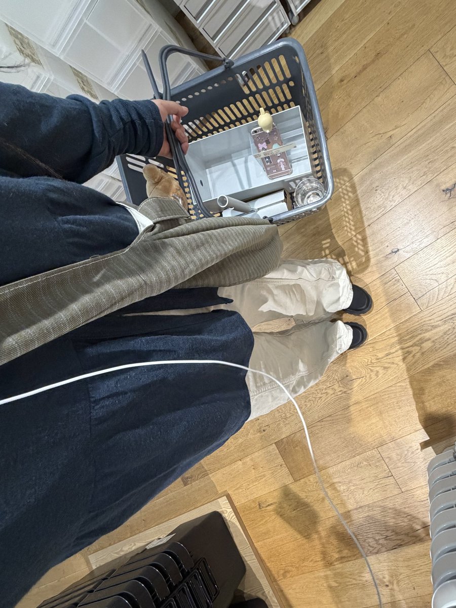 sennaw2v's tweet photo. 요 바지 오늘도 입음..
승마살 개쩌는 저도 일자핏 핀터걸 만들어주는 바지임

하비도ㄹㅇ모델핏 그대로 나오니까 다들 저 믿고 츄라이해보시길.. https://t.co/1yLJ7mySd7