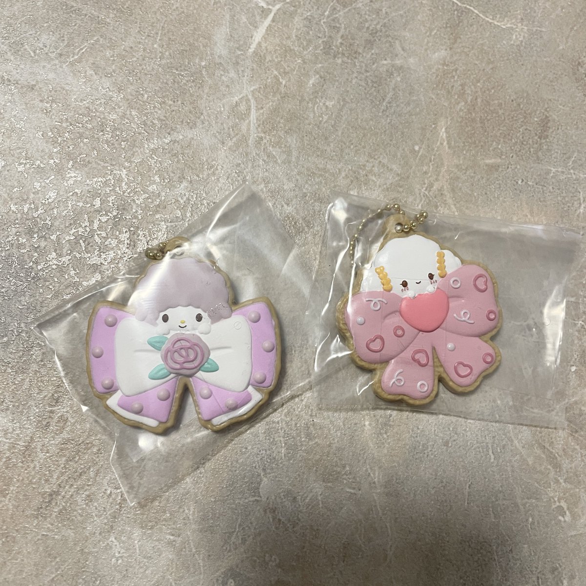 vvsssssv's tweet photo. サンリオ クッキーチャームコット 交換

譲　こぎみゅん　マイスウィートピアノ

求　マイメロディ　シナモロール

交換可能な方いらっしゃいましたらお気軽にリプ、DMお待ちしてます🌸 https://t.co/j2x7pNacUr