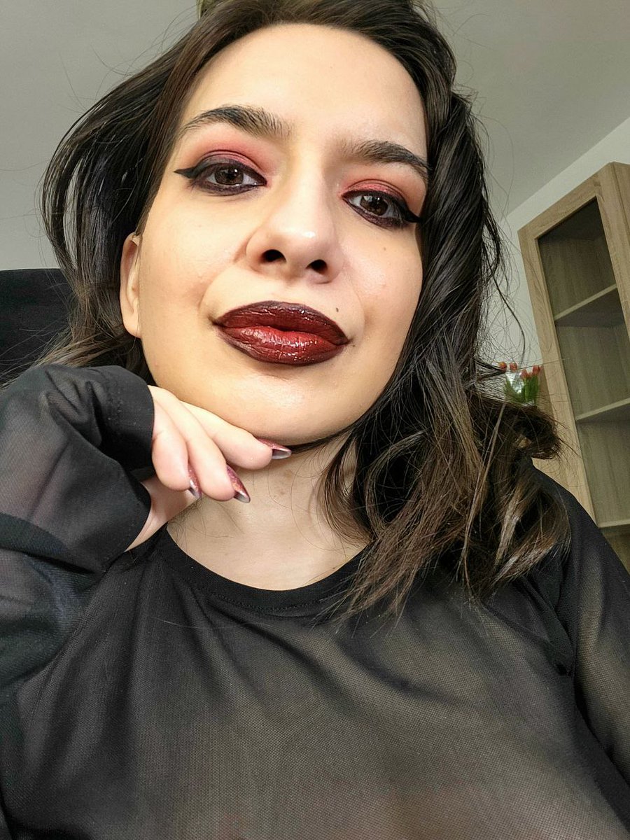 MissMichellle5's tweet photo. I am back,bitches , Your Goddess is Back😈.
Missed me ? #femdom #mistress #findom #cuckold #chastity #sissy 

https://t.co/yz6yyG9zOf https://t.co/8BrRkD9cOG