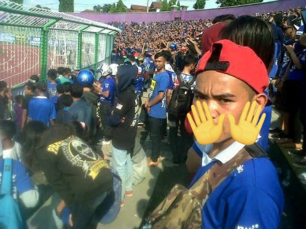 Akleks__'s tweet photo. @wearepersibfans Duh abi pas ieu 😅 https://t.co/BepO3h9noh