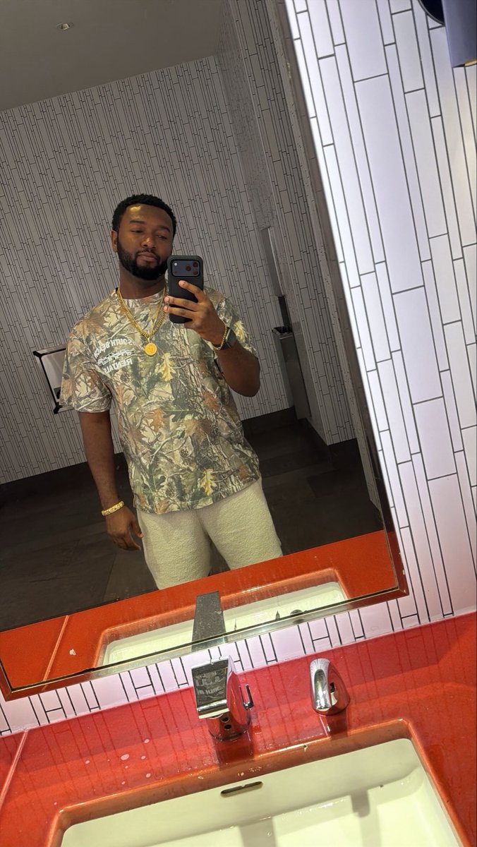 Ronigotguap's tweet photo. https://t.co/bR4xE0QnMH