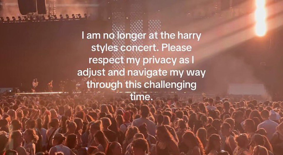 crowdedmalik's tweet photo. new week and no harry shows. https://t.co/73IOALZzzB