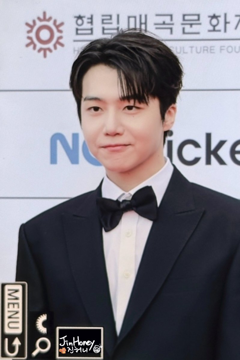 jinhoney417's tweet photo. 260706 제20회 DIMF 어워즈 레드카펫 pre
@jinhojo_x
#조진호 #진호 #JINHO #ジンホ
#펜타곤 #PENTAGON https://t.co/sl8YJKoJkt