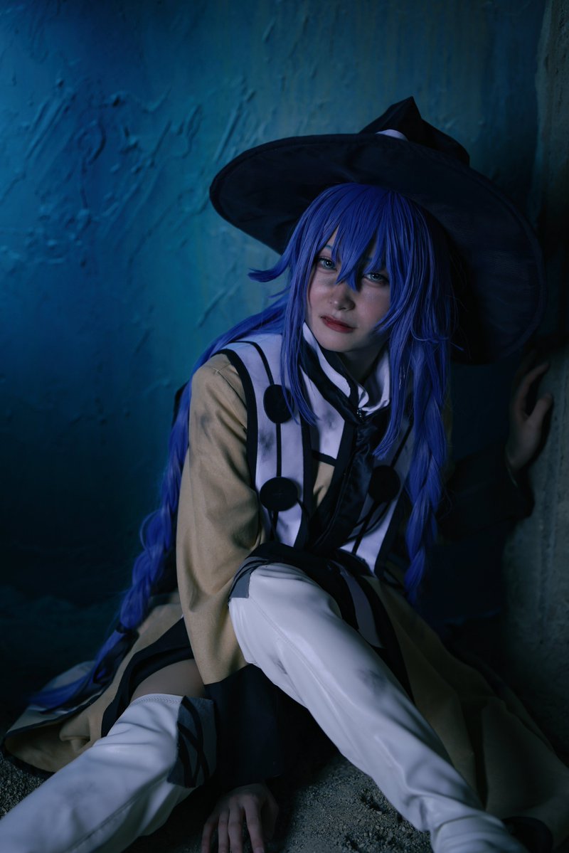 mayo7900's tweet photo. 無職転生 ／ ロキシー

─── 転移迷宮 第3階層 ───

「誰か...助けて……」

#cosplay https://t.co/EGbIKKuAYS