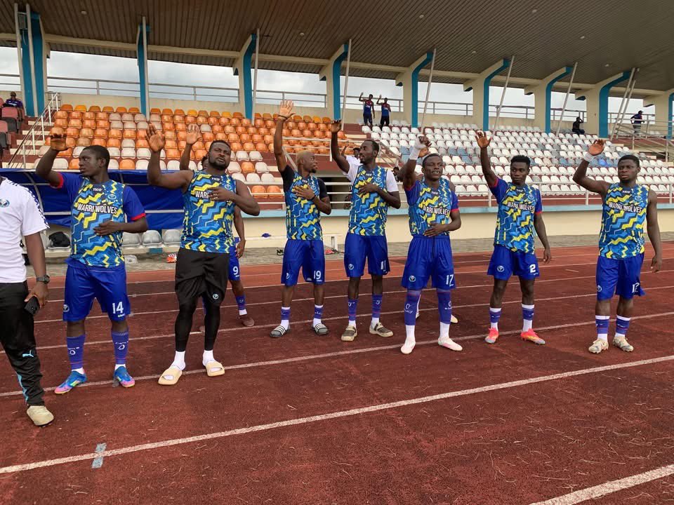 Omoruyi___'s tweet photo. 🚨 BACK TO WORK!
Warri Wolves resumed pre-season training today, Monday, 6 July 2026, at the Chevron Clinic Facility Training Pitch in Ejeba, Warri, as preparations begin for the 2026/27 NPFL season.
#FirstTraining #NPFL27 #WarriWolves https://t.co/VGqKfeqfUr
