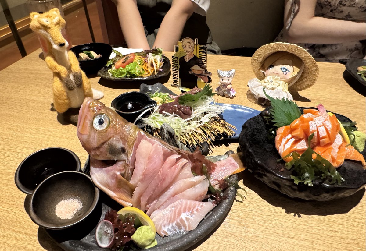 akanpani_off's tweet photo. ギボ虫さんと、お健やかさんと、でぃあなさんと北海道にいる。(なんでなんでなんでなんで⁉️⁉️⁉️⁉️⁉️⁉️⁉️) https://t.co/NvWnpGg74H