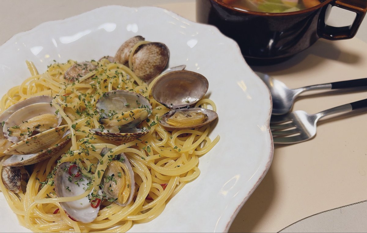 pompmpmpo's tweet photo. ボンゴレ〰︎🍝
今日は郵便屋さん来なかった🥲明日かな🥲♡ https://t.co/CilJajVQLb