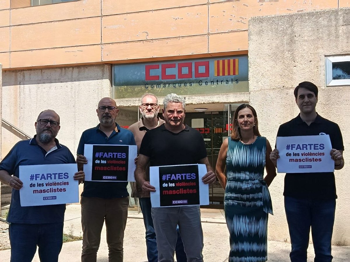 ccoopv's tweet photo. ⚫️ Condemnem el presumpte assassinat masclista d'una dona i la seua filla a #Alacant, a mans de la parella de la dona i pare de la jove

La lluita contra la violència masclista necessita recursos i compromís inequívoc de les administracions. Cap pas enrere ‼️

#Fartes
#NiUnaMenys https://t.co/YfyD1cQDfH
