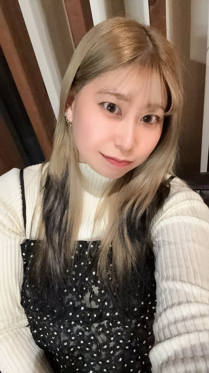 amane_h_sing's tweet photo. 今日はスタジオへ😳✨
アベムジカバンドかっこいいので
是非見に来てください！！

ご来場難しい方は配信もあります🎥
〈配信チケットはこちらから⬇️〉
https://t.co/Uy8FZnhcls

メッセージ欄に
「Tave Sugita」のご記入をお願いします✐☡ https://t.co/dcvRBx3TSp