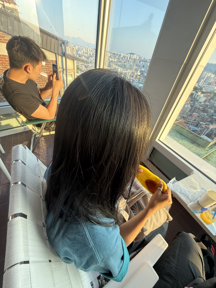 kimddot's tweet photo. 죽지못하고 살고있어요 !! 💕💕 https://t.co/7tXGeh5SYo
