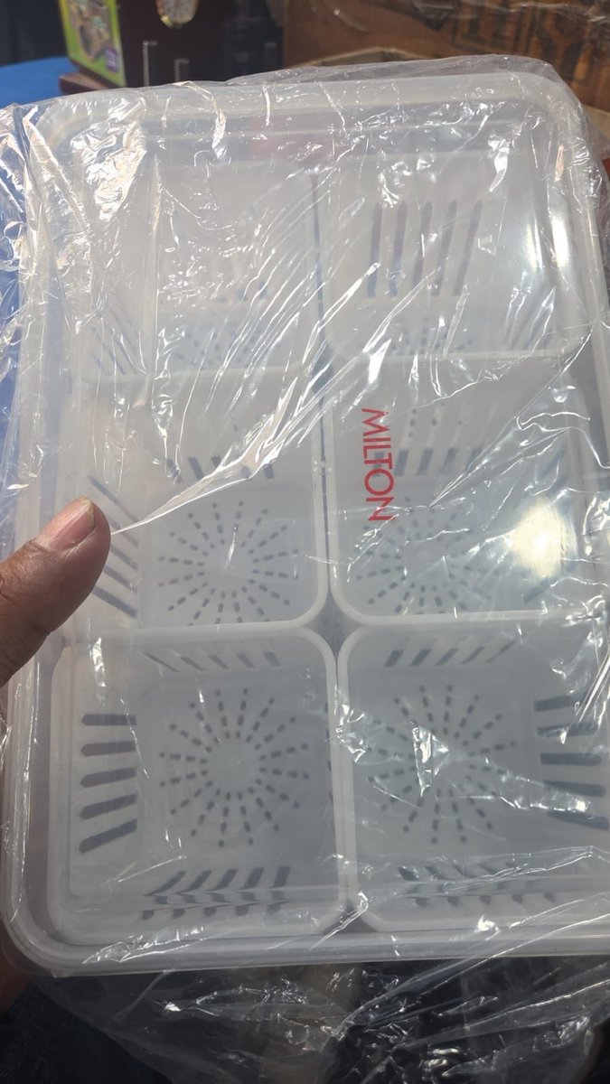 mkhanfaiz's tweet photo. @Flipkart @flipkartsupport you send the wrong item’s &amp; then you neither take them back nor exchange them
What is my fault in this I have also attached a picture of the what I ordered or what I received 
Please check is these are the same?? https://t.co/wJemBOjWcZ