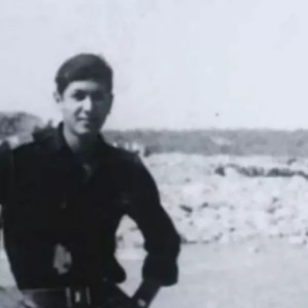 SpideyVed's tweet photo. 🇮🇳⚔️Second Lieutenant Arun Khetarpal [Param Vir Chakra] https://t.co/okOBTBe9Y9
