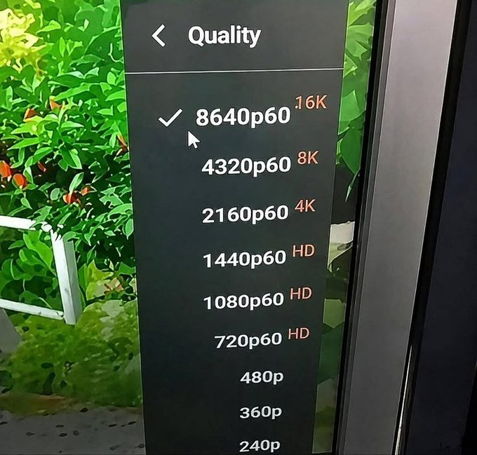 droidbuilds's tweet photo. Your friend the second you share your hotspot. 😭 https://t.co/Q7pUAgDImy