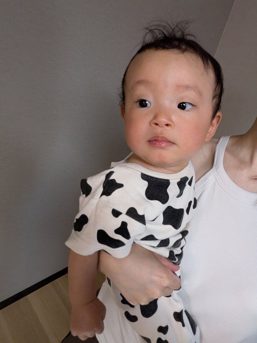 20mmn_'s tweet photo. もうすぐ１歳さん👶🍼 https://t.co/eA13CsAQk1